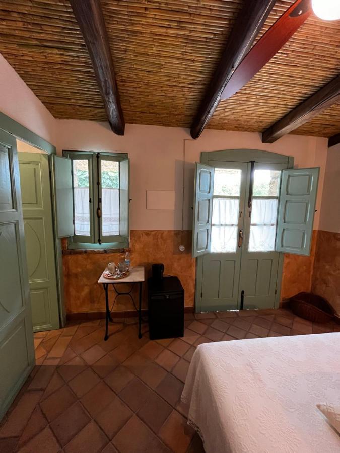 Graziosa Stanza Campidanese Su Segundu Guest House Oristano Exterior foto